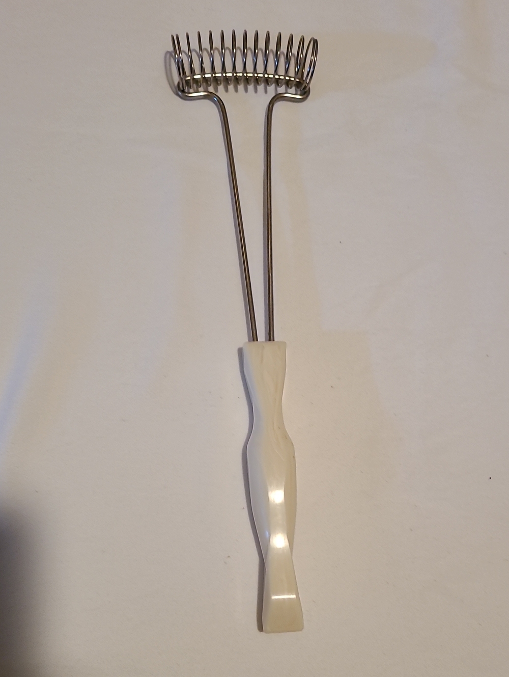 Vintage Cutco Whisk Egg Beater White Pearl Handle
